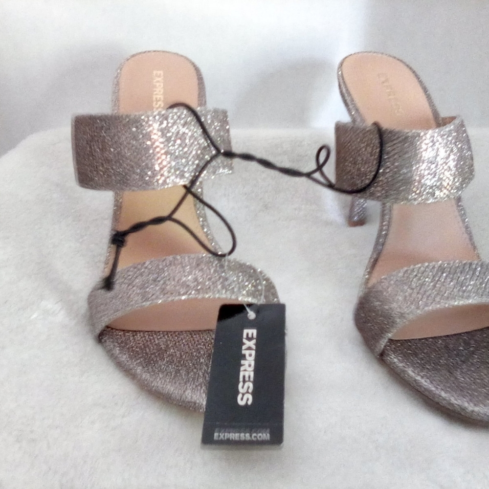 🆕 Express Shimmer Backless Heels - Picture 4 of 5